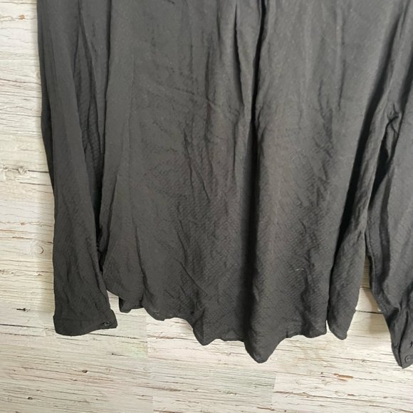 Silence & noise black long sleeve blouse size medium urban outfitters - Picture 11 of 11